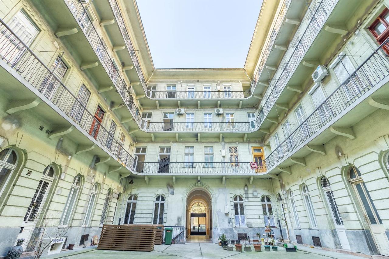 King93 Apartment In Central Budapest. Exteriör bild