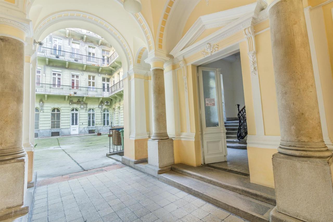 King93 Apartment In Central Budapest. Exteriör bild